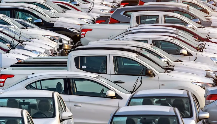 Магистратите се произнасят по безпрецедентно климатично дело срещу автомобилните гиганти Магистратите се произнасят по безпрецедентно климатично дело срещу автомобилните гиганти