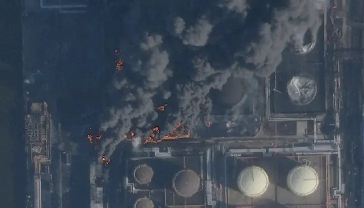 Доставките от пристанищата Уст-Луга и Приморск са спрени заради нанесени щети от дронове Доставките от пристанищата Уст-Луга и Приморск са спрени заради нанесени щети от дронове