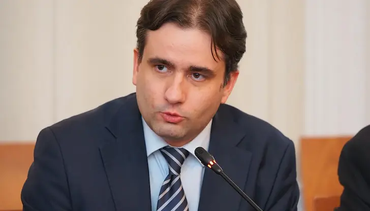 Съпредседателят на "Да, България" видя пране на пари покрай вота Съпредседателят на "Да, България" видя пране на пари покрай вота