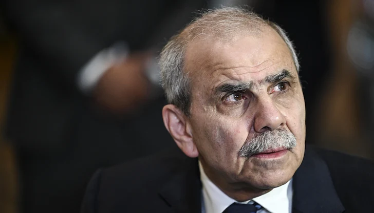 Правителството в Бейрут забранява военните операции на Хизбула Правителството в Бейрут забранява военните операции на Хизбула