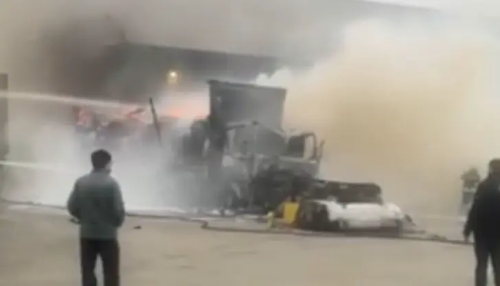 Огънят е тръгнал от газов котлон