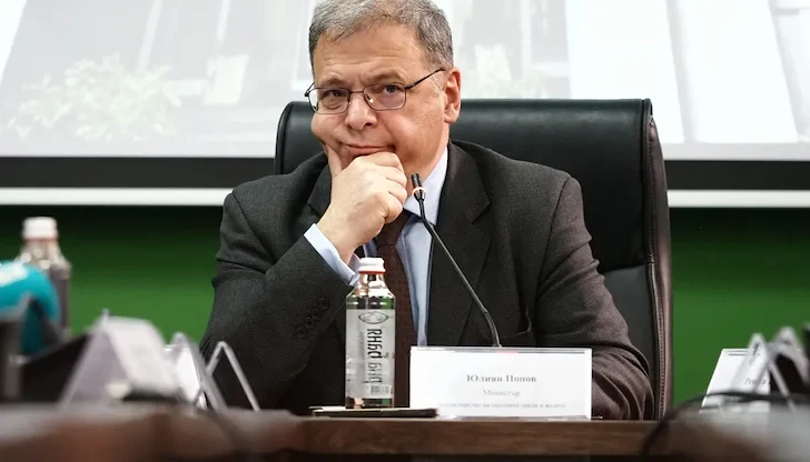 Екоминистърът обяви край на държавния монопол при боклука Екоминистърът обяви край на държавния монопол при боклука