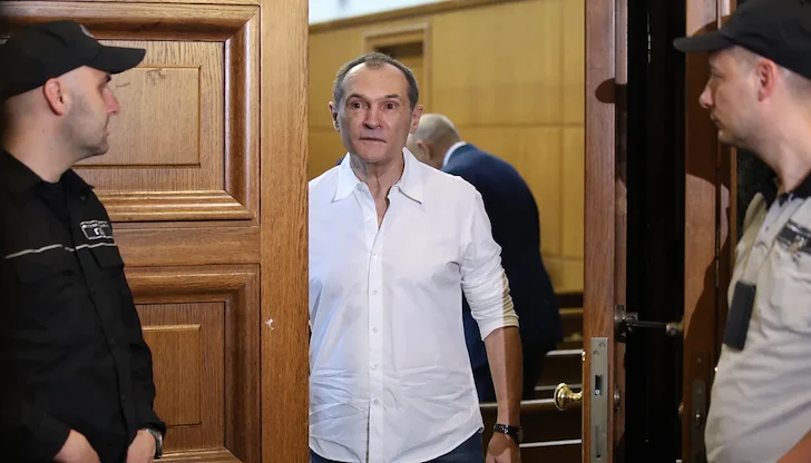 Съдът гледа отново мегаделото за стотици милиони Съдът гледа отново мегаделото за стотици милиони