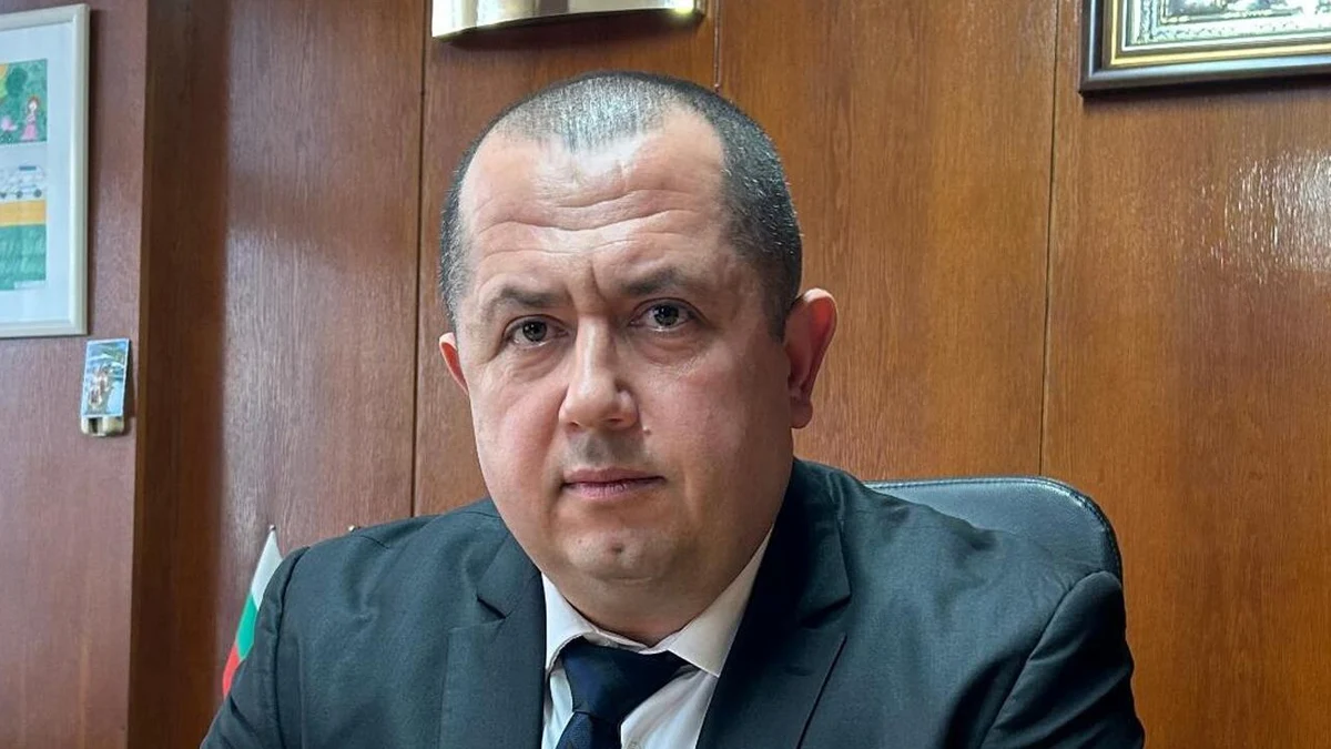 Емил Дечев продължава масовите чистки в МВРСъс заповед на служебния