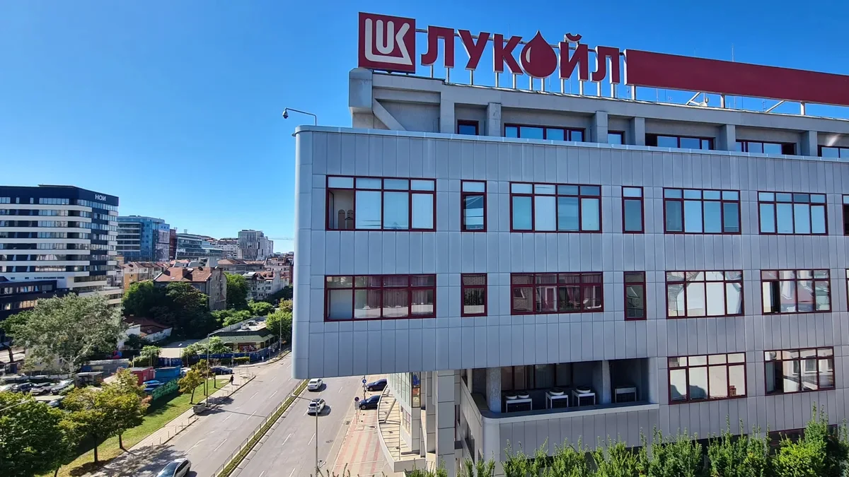 Регулаторът изиска пълни данни за пазара от Румен СпецовКомисията за