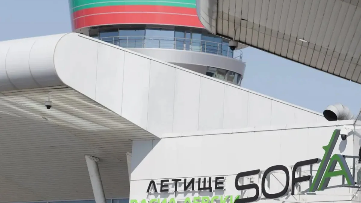 Частен полет прибра български служители и дипломатиСамолет от Оман със