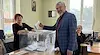 Драгомир Драганов гласува с хартиена бюлетина в Две могили