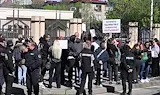 Протест блокира съда по делото за изтезавани животни