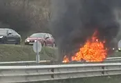 Кола изгоря като факла край Владая