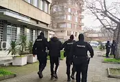 Задържаха четирима души за купуване на гласове в Сливенско