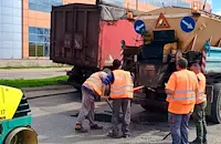 Закърпиха дупките по булевард "България"