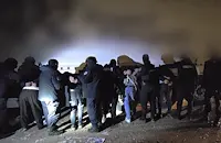 Гранична полиция разби престъпна мрежа за трафик на мигранти