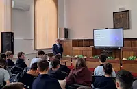 Съдия Мирослав Йорданов обясни наказанията за хулиганство пред ученици в Русе