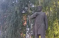 Сестрата на Ангел Кънчев гасне без стотинка