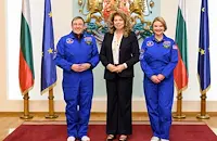 Илияна Йотова се срещна с преминалите обучение в НАСА българи