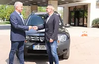 Областната управа предостави джип на земеделската дирекция в Русе