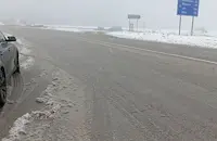 Априлски сняг затрупа прохода Петрохан и Троянския балкан