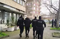 Задържаха четирима души за купуване на гласове в Сливенско