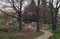 Русенци бранят детска площадка от казино в "Здравец Изток"