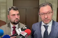 ГЕРБ обвини служебния кабинет в PR разходка до Киев