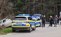 Дрогирана шофьорка прелетя с 200 км/ч през Враца и катастрофира след гонка