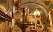 Църквата отваря Царските двери навръх Светли четвъртък