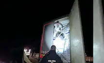 Заловиха нелегални мигранти в камион на Дунав мост