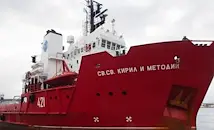 Полярният ни кораб акостира във Варна след 150 дни плаване