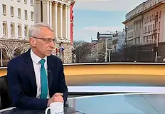 Коалицията остава заедно но няма да се превръща в дясна