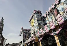 Шарлероа привлича хиляди посетители с изоставени заводи и призрачно метроДълго