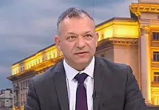 Бившият депутат от ИТН анализира политическата криза и геополитическите сътресенияБившият
