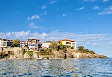 Цените на бирата и храната у нас привличат хиляди западни