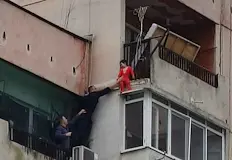 Социалните служби събират малчуганите заедно веднага след великденските празнициДвете деца
