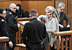 Съпругата на Васил Божков спечели дело за незаконния си престой