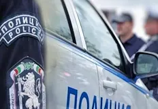 Трима души са задържаниТрима души са задържани след като нападнаха