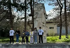 Селото отбеляза 74 години от героичната гибел на войникаЖители и