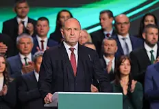 Бившият държавен глава закри кампанията си пред препълнена залаЛидерът на