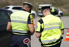 Униформените свалили жената от периферията на виадукта Рибни вир Пътни полицаи