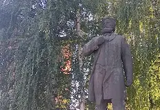 Героите умират за България а наследниците им скитат по хановетеТрагичната
