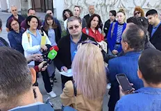 Местната общност се обедини срещу рестрикциите в образователната системаНамаляването на