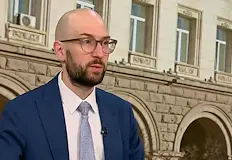 Служебният кабинет отпуска 125 милиона евро в помощи заради гориватаВоенният