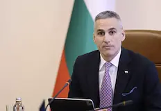 Парите остават непокътнати за следващото редовно правителствоСлужебното правителство ще изтегли