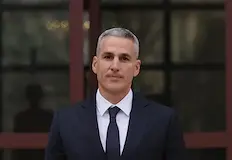 Служебният премиер алармира за институционален удар ден преди парламентарния вотПрокуратурата