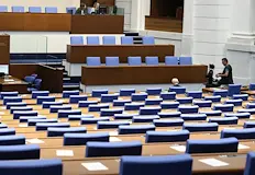 Браншът настоява за запазване на 9 ДДС и облекчени визиБългарската