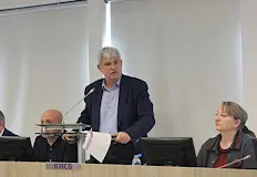 Синдикатът представи меморандум за доходите преди вотаРъководството на Конфедерацията на