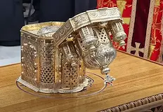 Хиляди вярващи от България и Румъния извиха опашки пред манастира