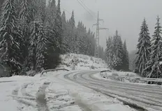 Температурите в планините падат под нулатаЗимата се завърна временно в