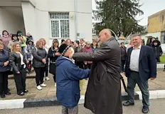 Лидерът на ГЕРБ посети Алфатар за Лазаровден преди парламентарния вотЛидерът