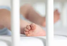 Детето получило дихателна криза по време на полет с медицински