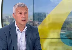 Авиокомпаниите обаче започват да отменят нерентабилни полети заради глобалната несигурностКъм
